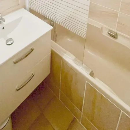 Apartment Le Havre De Ferrieres - Calme, Wi-fi, Centre Martigues